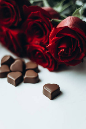  Chocolates and バラ