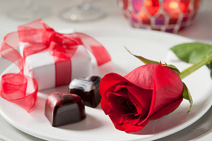  Chocolates and rosas