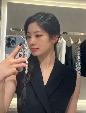  Dahyun at the Michael Kors Event in Japão