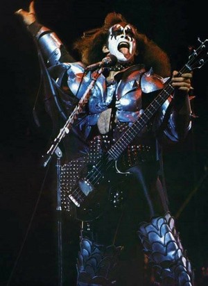  Gene ~Osaka, Japan...March 29, 1977 (Rock and Roll Over Tour)