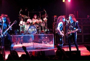  Kiss ~Los Angeles, California...February 23, 1976 (Alive Tour)