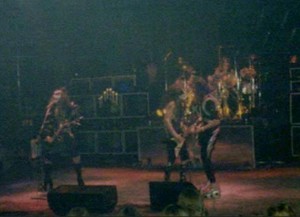  halik ~St. Paul, Minnesota...February 6, 1976 (Alive Tour)