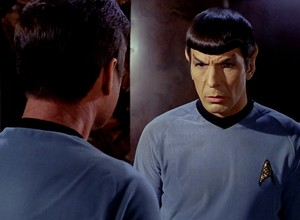  Leonard Nimoy as Spock | तारा, स्टार Trek