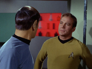  Leonard Nimoy as Spock and William Shatner as James T. Kirk | estrella Trek