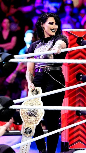  Rhea Ripley ♡ WWE Superstar