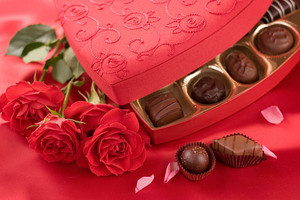  roses and Chocolates