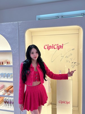  Chaeyoung at Cicicipi Brand Event in Hapon