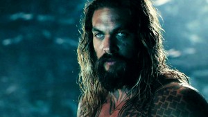  Jason Momoa as Arthur カレー aka Aquaman | Justice League | 2017