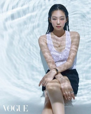 Jennie for Vogue Korea 🖤🌸