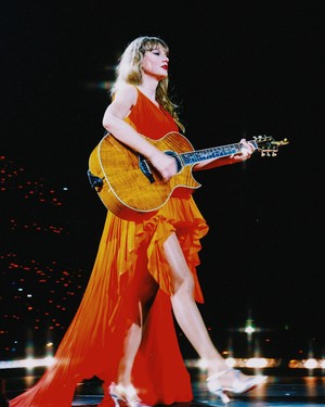  Taylor быстрый, стремительный, свифт ♡ The Eras Tour | Night 3 Paris, France | May 11th, 2024