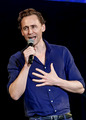 Tom Hiddleston | Osaka Comic Con 2024 - tom-hiddleston photo