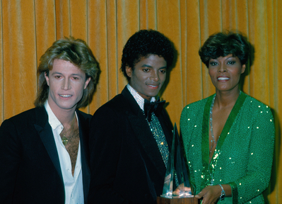  This photograph of Michael, Andy Gibb and Dionne Warwick was taken backstage at the 1980 American musik Awards