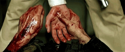  Léon : Stansfield ? Stansfield : At your service. Léon : (handing him something) This is from... Mathilda. - What is this ?