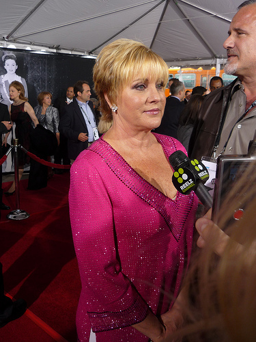 Still alive. Her name is Lorna Luft. Who famous mother ?