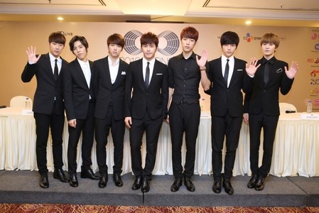 Which entertainment company formed Infinite?