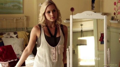  Claire Holt in....