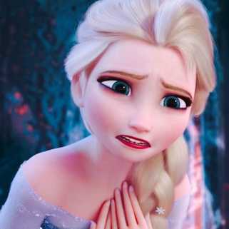  True au False: Elsa struck Anna's moyo with her powers.