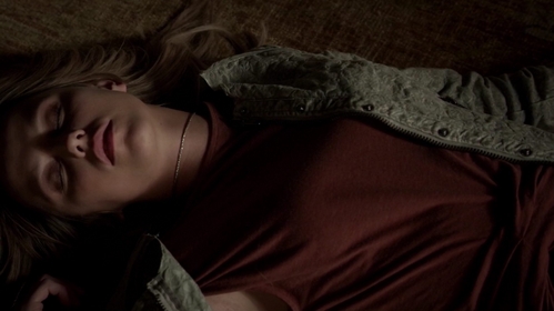 Who broke Freya's neck in "Save My Soul" (2x16)?