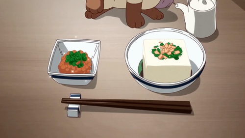  chakula in anime: Fermented soybeans (natto) and cold tofu dish (hiyayakko) in?
