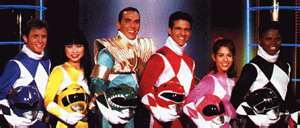  Who đã đưa ý kiến that they were including a picture of the Power Rangers in the time capsule and called them heroes?