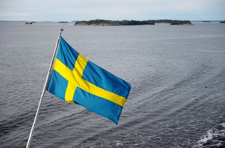  What is Sweden's largest lake?