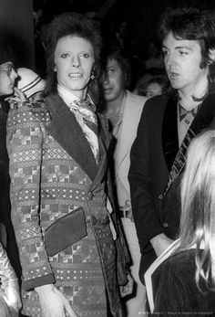  David Bowie and Paul McCartney at the premiere of Live And Let Die