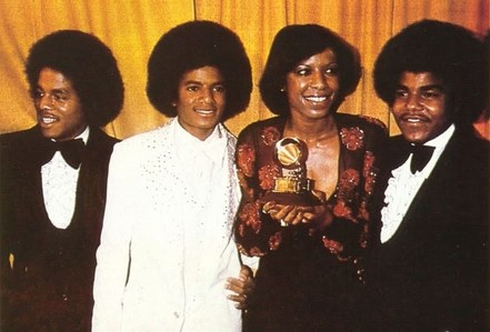  Who is this lady in the photograph with the Jacksons