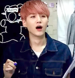  Which member was so bad at ping pong that Yoongi was left speechless?