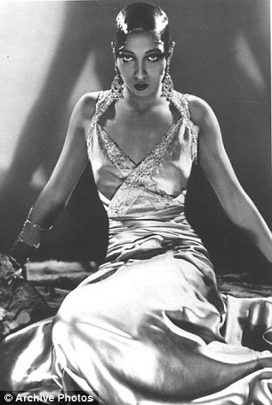  What tahun did legendary entertainer, Josephine Baker, pass on