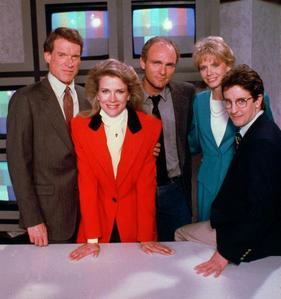  Murphy Brown made its network Телевидение debut in 1988