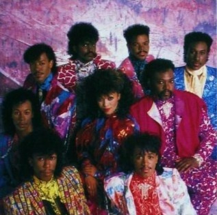  Who is this "'80's" R and B vocal group