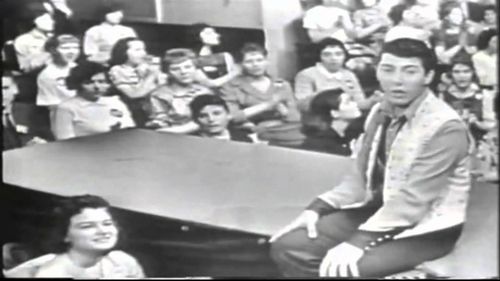 A live performance of Lonely Boy on American Bandstand back in 1959