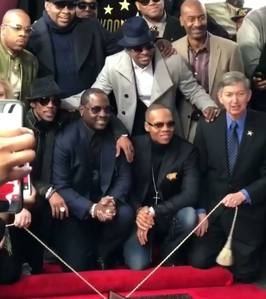  What tahun did New Edition receive a bintang on the Hollywood walk Of Fame