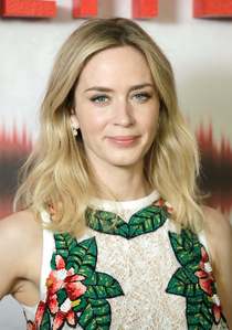  What ano was Emily Blunt born in?