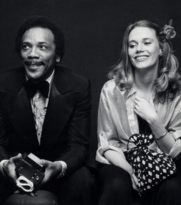  Peggy Lipton was married to Quincy Jones from 1976-1990