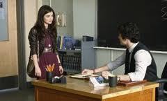  How did Aria admit to Ezra that she realized she was still in 愛 with him?