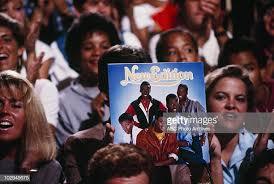  What năm did New Edition make a guest appearance on American Bandstand