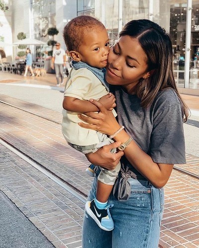  When did Amerie have her son?