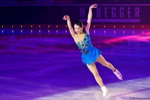  What country did Akiko Suzuki represent when she was a figure skater?