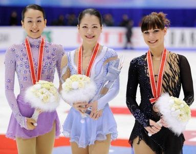  Where did Akiko Suzuki win her first gold medal?