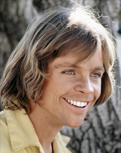 What color are the eyes of Mark Hamill?