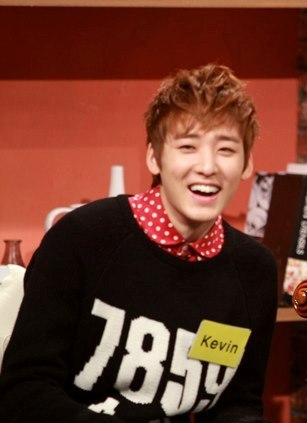  In Gurupop Show Episode 9 What place in seoul Kevin recommended?