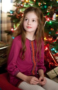 How many years does it take for Renesmee to reach full growth?
