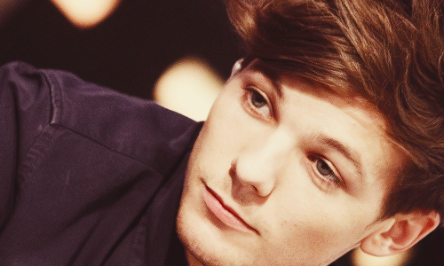  What is the Favorit band of Louis Tomlinson?