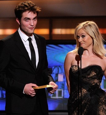 Playing together: Reese Witherspoon and Robert Pattinson: which movie? 