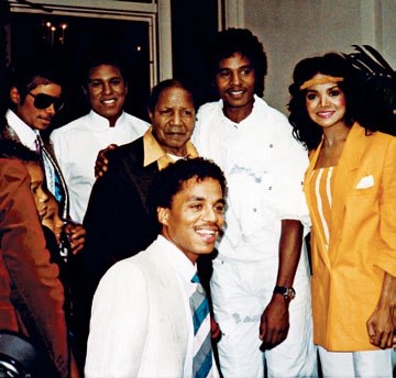  This picha of Michael and his family was taken in the 1980's