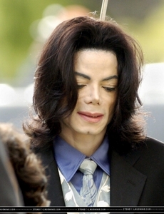  Who sagte : "There is no one in the world like MJ. Never has been. Never will be. We all know him in one way oder another. In some way he has touched us..."