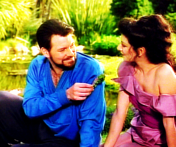  True oder False? ~ Riker and Troi were romantically involved before being on the Enterprise-D.