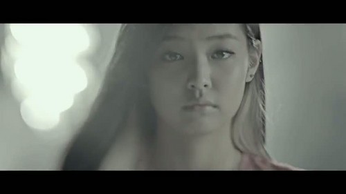  "That XX" da G-Dragon Musica video screencap