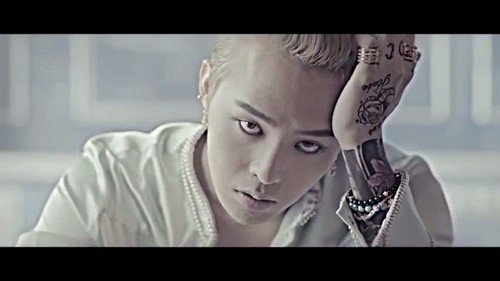  "That XX" par G-Dragon musique video screencap